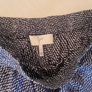 Joie silk shorts in size small. Color blue and white